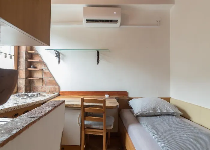 Cozy, Bright And Affordable Single - Free Parking Lägenhet *